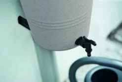 Elho Green Basics Rain Catcher 35 Liter Living Concrete -Gardena Verkoopwinkel elho green basics rain catcher 35 liter living concrete 5472x3648 6427fff9771a1 l