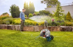 GARDENA Slangenwagen Metaal AquaRoll M Set (20m) 7 GARDENA Slangenwagen Metaal AquaRoll M Set (20m) -Gardena Verkoopwinkel gardena slangenwagen metaal aquaroll m set 20m 1619704840 l